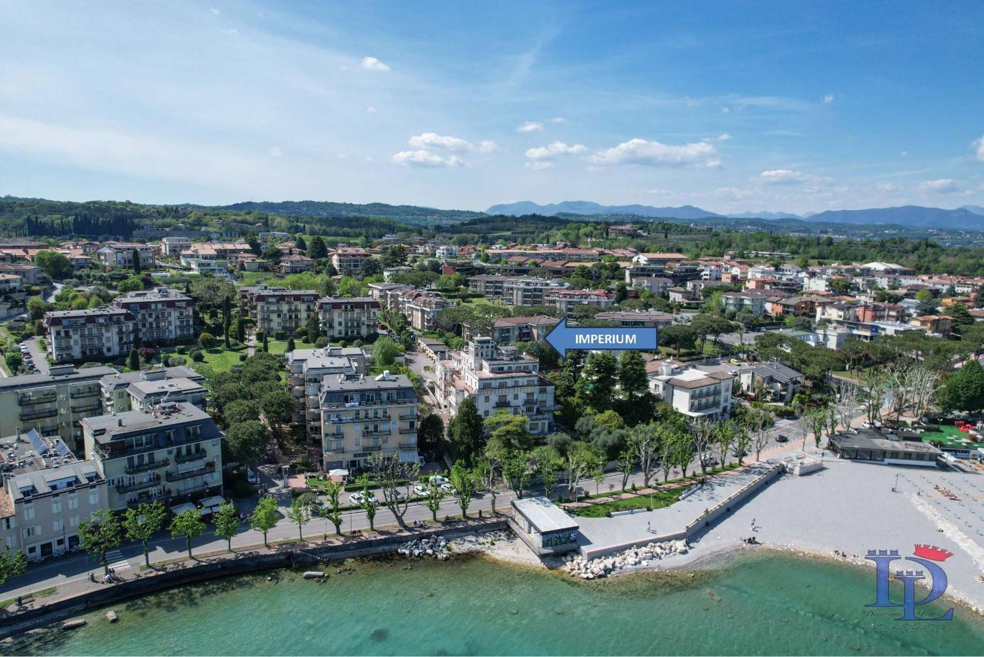 Desenzanoloft Official Partner Marriott Homes & Villas - Imperium Desenzano del Garda Bagian luar foto